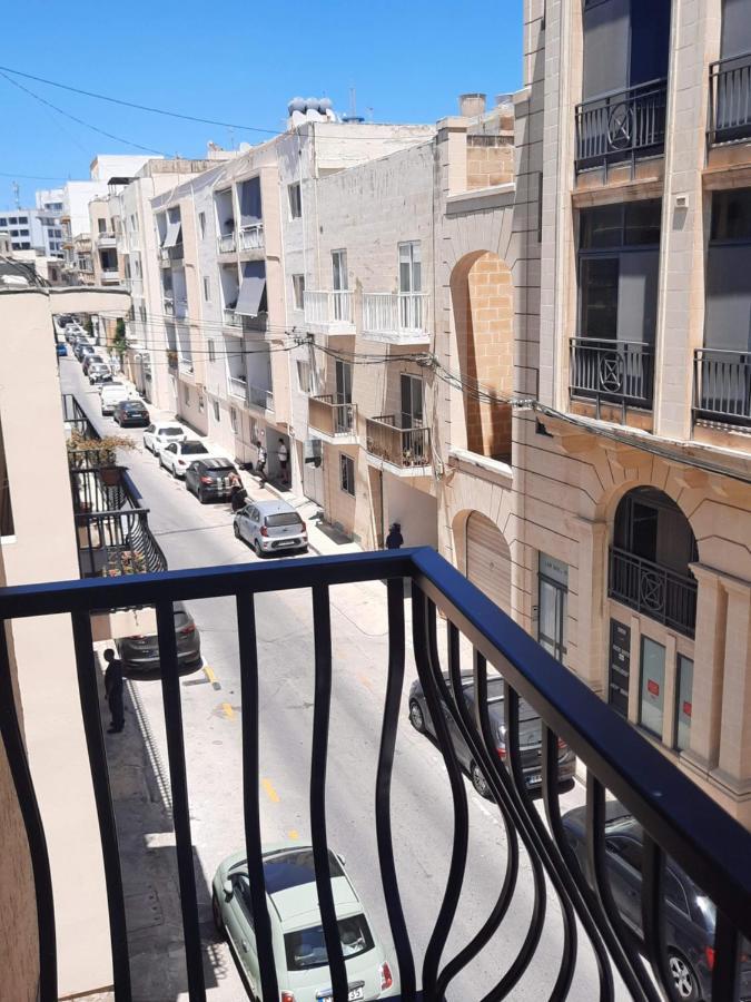 Malta Crown Guesthouse سانت جوليان المظهر الخارجي الصورة