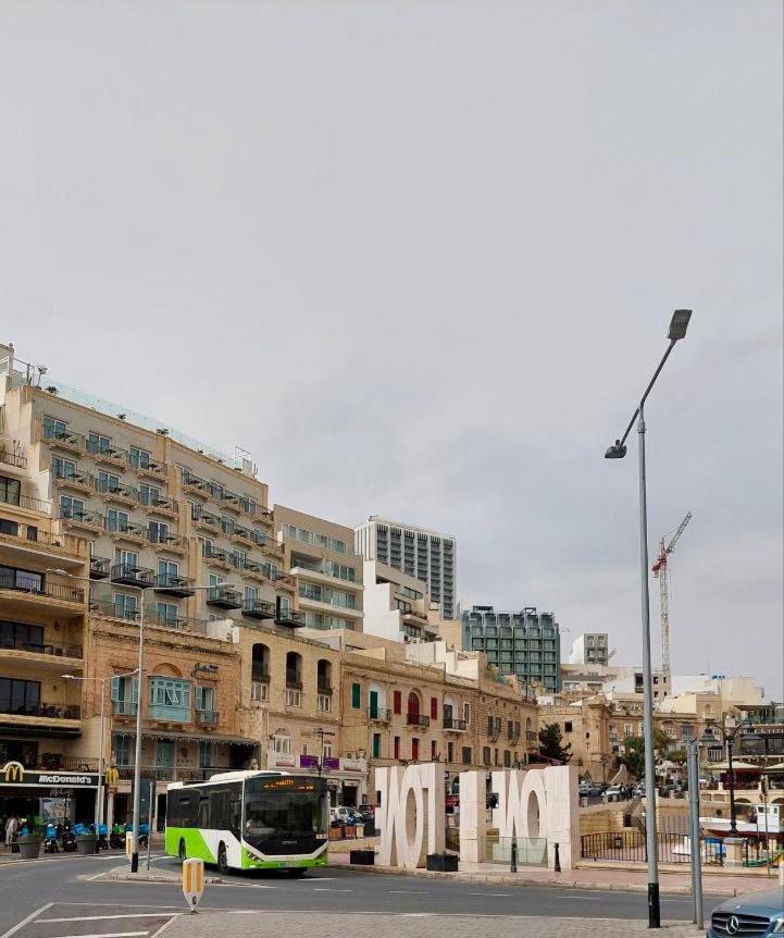 Malta Crown Guesthouse سانت جوليان المظهر الخارجي الصورة