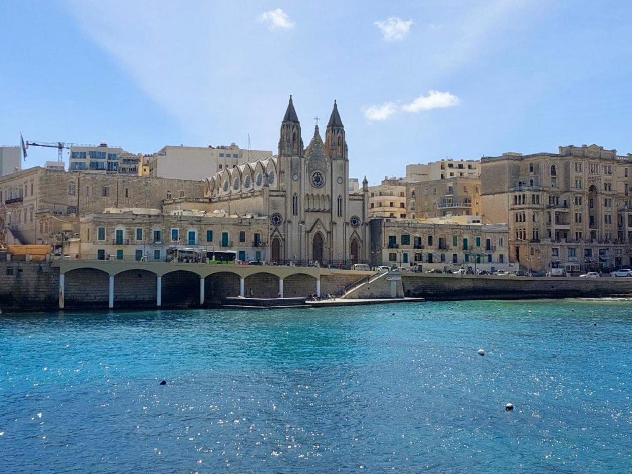 Malta Crown Guesthouse سانت جوليان المظهر الخارجي الصورة