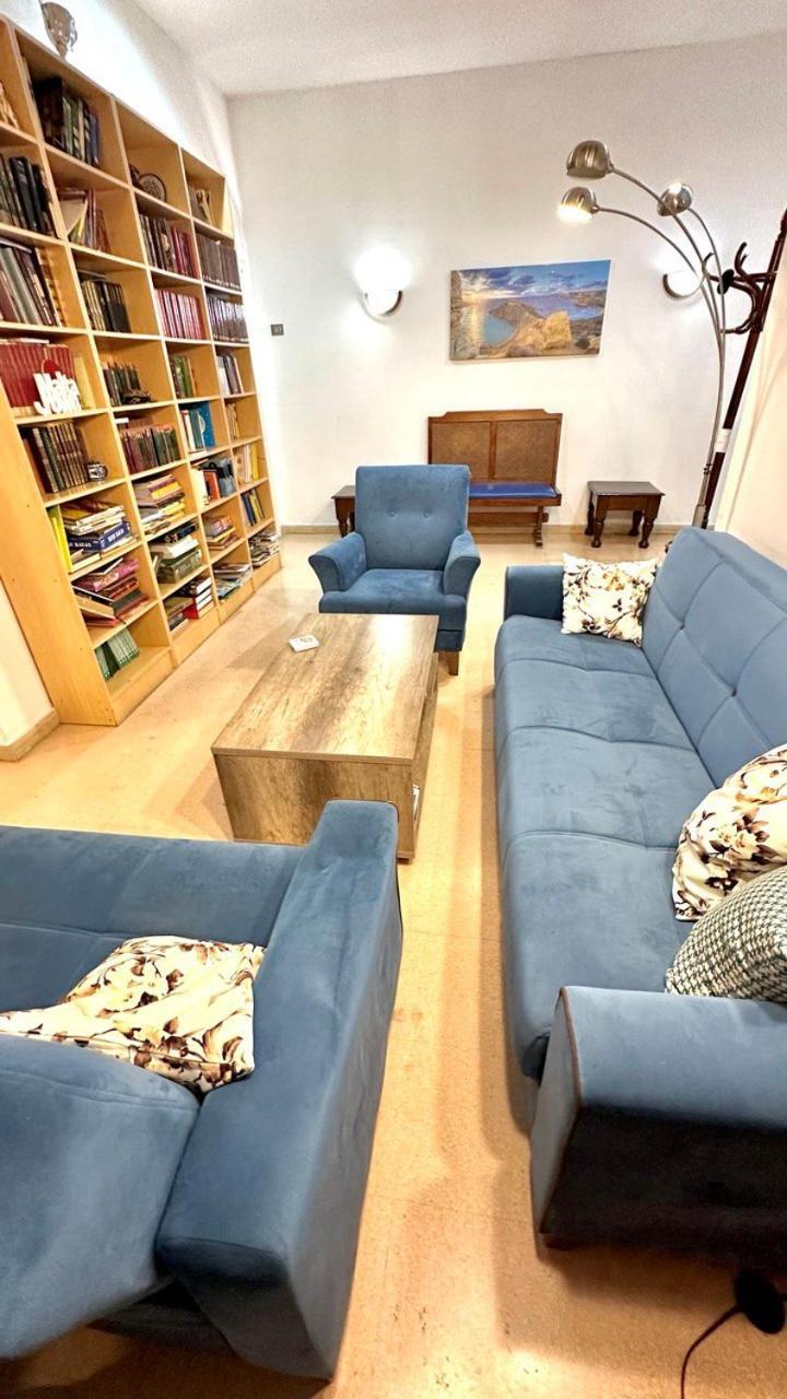Malta Crown Guesthouse سانت جوليان المظهر الخارجي الصورة