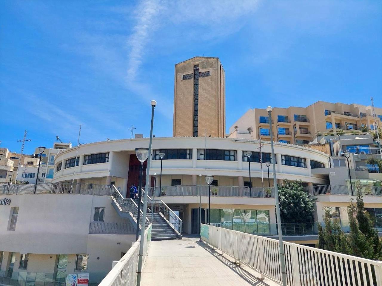 Malta Crown Guesthouse سانت جوليان المظهر الخارجي الصورة