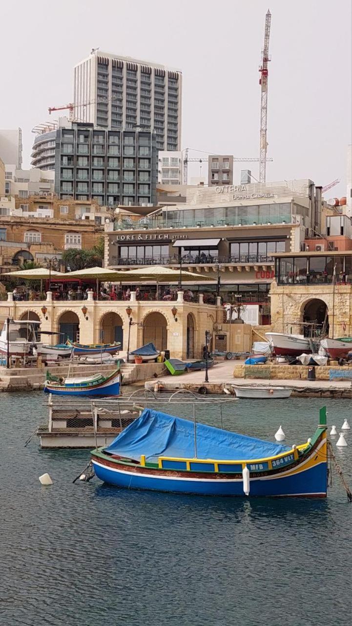 Malta Crown Guesthouse سانت جوليان المظهر الخارجي الصورة