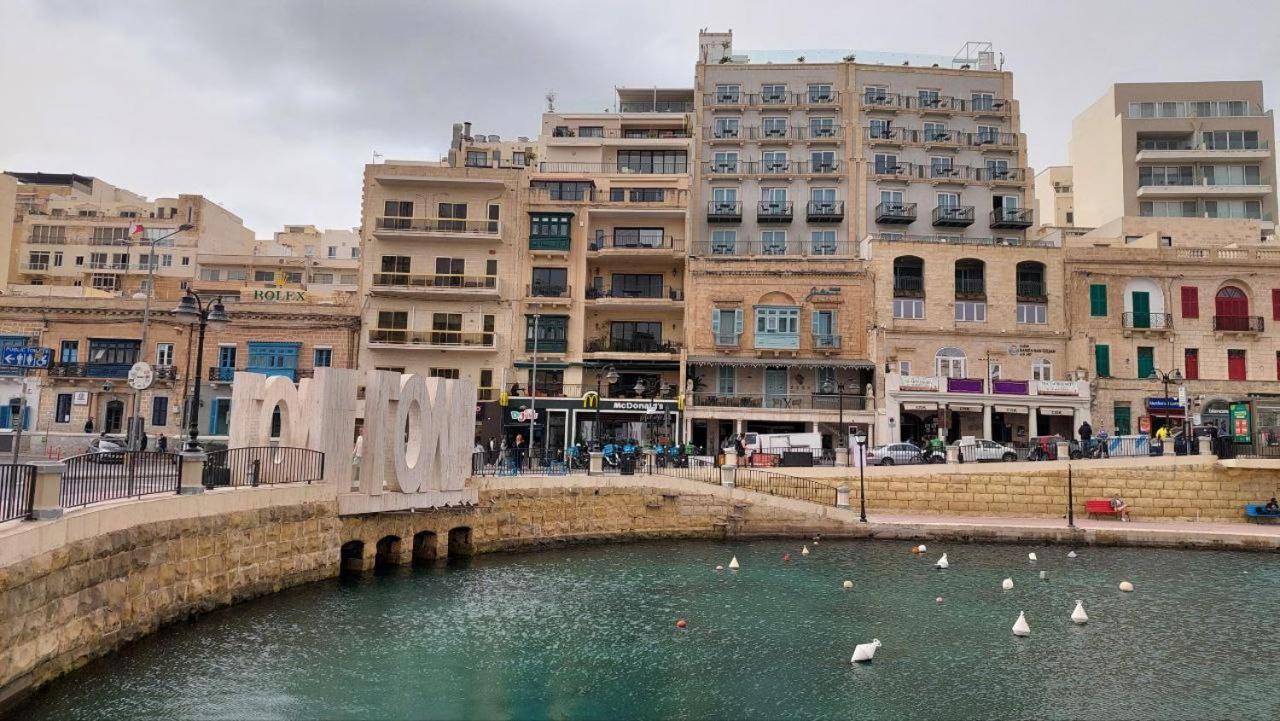 Malta Crown Guesthouse سانت جوليان المظهر الخارجي الصورة
